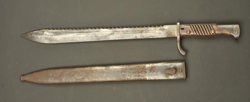 Baïonnette allemande 98-05 dents de scie. German 98/05 sawback bayonet