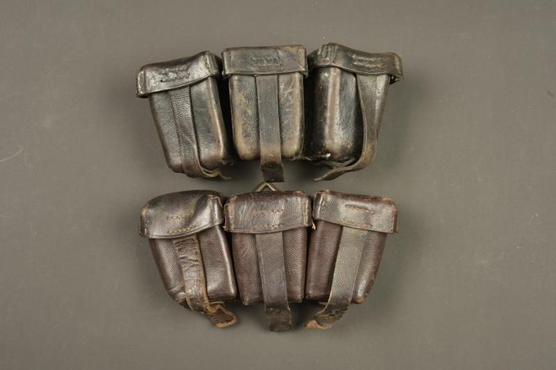 Lot de 2 cartouchières allemandes M1909. Lot of two German Model 1909 ammunition pouches