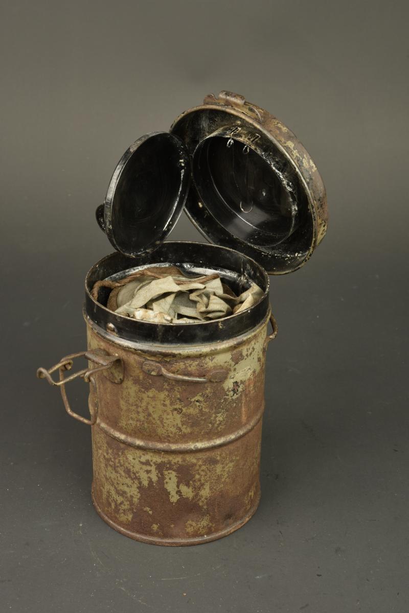 Masque anti gaz allemand Lederschutzmaske 1917. German Lederschutzmaske 1917 gas mask