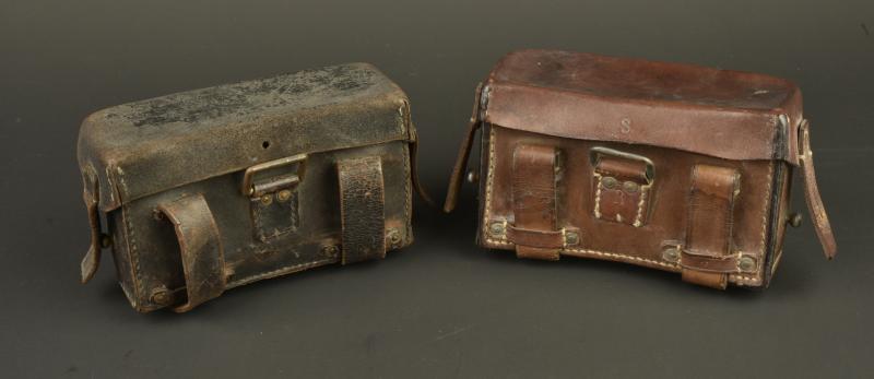 Deux sacoches d'infirmier allemand. Two German medic pouches.