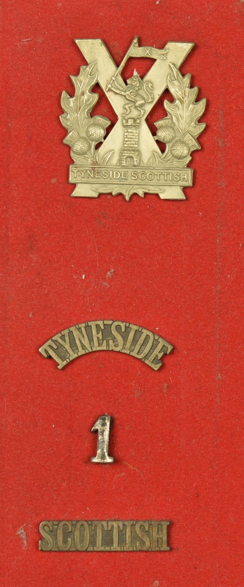 Ensemble d'insignes du 1st Tyneside Scottish. Badge grouping of the 1st Tyneside Scottish