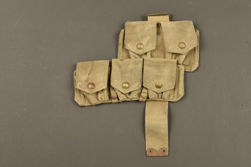 Cartouchière anglaise en web 1908 côté droit. British Pattern 1908 webbing ammunition pouch right side