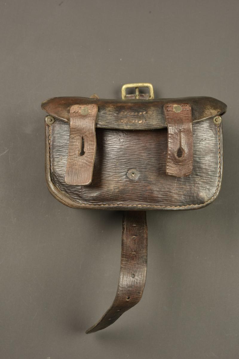 Cartouchière anglaise en cuir pattern 1914. British Pattern 1914 leather ammunition pouch