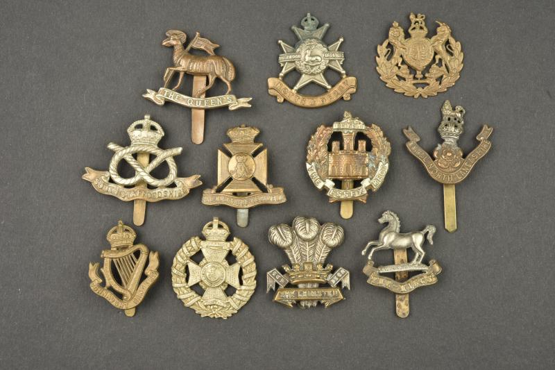 Lot de 10 insignes anglais. Lot of 10 British badges