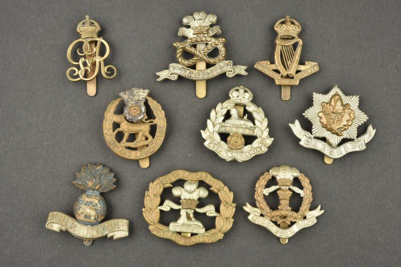 Lot de 9 insignes anglais d'infanterie. Lot of 9 British infantry badges