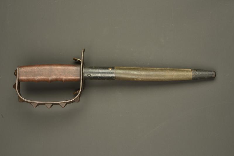 Poignard de combat américain Trench Knife US 17. American fighting knife Trench Knife US 1917
