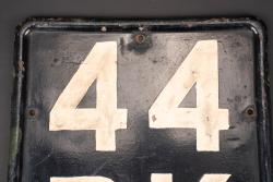 Plaque d'immatriculation civile. Civil registration plate. — miniature 7