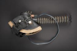 Rare  masque à oxygène Ulmer Type 12. Rare Ulmer Type 12 oxygen mask. — miniature 1