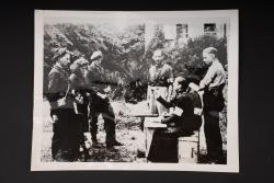 Photo de presse US. US press photograph. — miniature 1