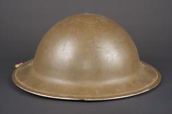 Casque canadien. Canadian helmet. — miniature 2