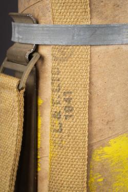 Container pour obus canadien. Canadian shell container. — miniature 2