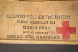 Carton Canadian Red Cross. Canadian Red Cross cardboard box — miniature 4