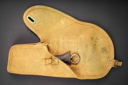 Holster de pistolet GP 35 canadien. Canadian GP 35 holster. — miniature 3
