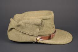 Casquette d'auxiliaire féminin canadien. Canadian women’s auxiliary cap. — miniature 3