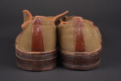 Chaussure tropicale canadienne.  Canadian tropical shoes. — miniature 5