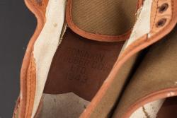 Chaussure tropicale canadienne.  Canadian tropical shoes. — miniature 7
