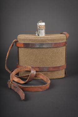 Gourde britannique WWI. British WWI canteen. — miniature 2