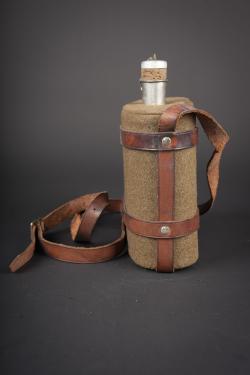 Gourde britannique WWI. British WWI canteen. — miniature 3