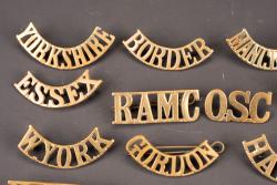 Insignes britannique. British insignias. — miniature 2