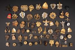 Cap badge britannique. British cap badge. — miniature 10