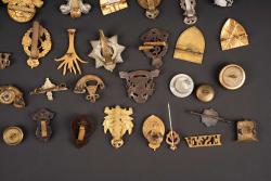 Cap badge britannique. British cap badge. — miniature 14