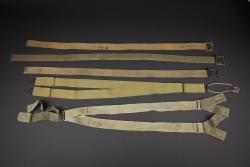 Accessoires d'uniforme US. US Uniform accessories. — miniature 2