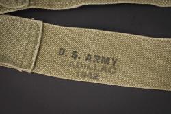 Accessoires d'uniforme US. US Uniform accessories. — miniature 5