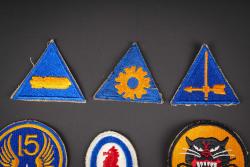 Insignes de manche US. US Army shoulder insignia. — miniature 2