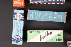 Accessoires de toilette US. US toiletry accessories. — miniature 9