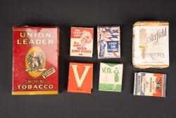 Accessoires du fumeur US. US Army smoker’s accessories. — miniature 1