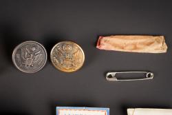 Accessoires de toilette US. US toiletry accessories. — miniature 10