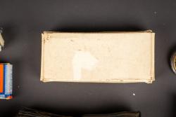 Accessoires de toilette US. US toiletry accessories. — miniature 13