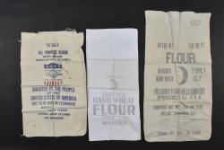 Sacs de ration US. US Army ration bags. — miniature 1
