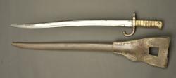 Sabre baïonnette Chassepot modèle 1866 avec porte fourreau. Chassepot Model 1866 sword bayonet with frog — miniature 5