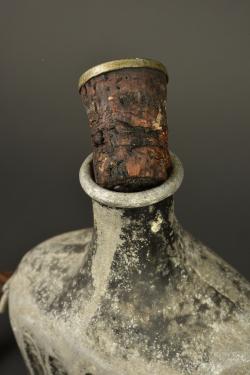 Bidon d'essai et porte sabre de cavalerie française. Experimental canteen and French cavalry sword hanger — miniature 4
