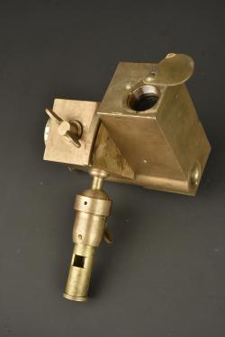 Théodolite français modèle R St Etienne 1915. French Model R theodolite manufactured by St Etienne in 1915 — miniature 2