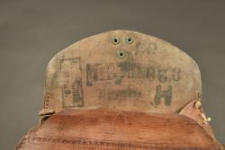 Ensemble brelage français en cuir riveté. French riveted leather webbing equipment set — miniature 5