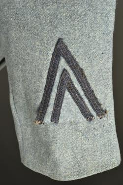 Vareuse bleu horizon modèle 1915 du 43e de Ligne. Model 1915 horizon blue tunic of the 43rd Line Infantry Regiment — miniature 10