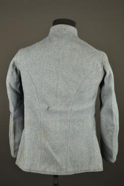 Vareuse bleu horizon modèle 1915 du 43e de Ligne. Model 1915 horizon blue tunic of the 43rd Line Infantry Regiment — miniature 15