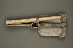 Pelle pioche Seurre Modèle 1909. Model 1909 Seurre pickaxe shovel — miniature 1