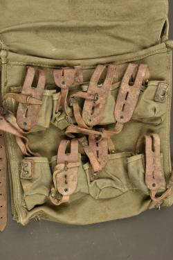 Musette porte grenade française de 1918. French grenade carrying satchel dated 1918 — miniature 3
