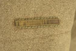 Vareuse kaki d'officier du 4e Zouaves. Khaki officer’s tunic of the 4th Zouaves Regiment — miniature 3