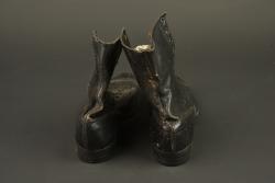 Paire de bottines d'infirmière française. Pair of French nurse’s ankle boots — miniature 6