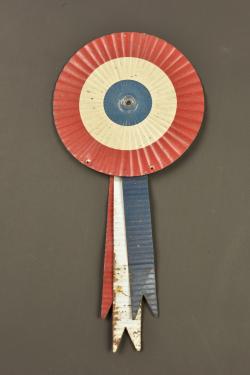 Cocarde tricolore de tombes provisoires. Tricolour cockade for provisional graves — miniature 2