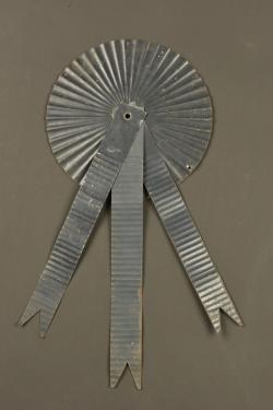 Cocarde tricolore de tombes provisoires. Tricolour cockade for provisional graves — miniature 3
