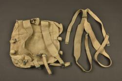 Equipements Mills belges havresac et bretelles. Belgian Mills equipment backpack and shoulder straps — miniature 4