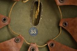 Casque belge en liège recouvert de toile moutarde. Belgian cork helmet covered in mustard canvas — miniature 3
