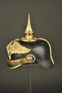 Casque à pointe d'un sous officier supérieur de la Garde. Pickelhaube of a senior NCO of the Guard — miniature 11
