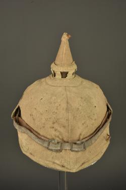 Casque à pointe bavarois avec son couvre casque retrouvés à Farbus. Bavarian pickelhaube with its helmet cover recovered at Farbus — miniature 15