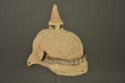 Casque à pointe bavarois avec son couvre casque retrouvés à Farbus. Bavarian pickelhaube with its helmet cover recovered at Farbus — miniature 18